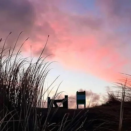 4t4 B * Egmond aan den Hoef