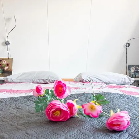 Apartment 4t4 B *